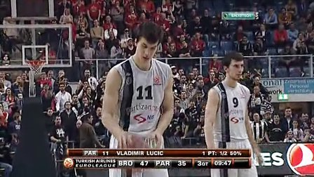 进攻没手感！谢泼德半场出战13分钟7中1仅得3分 三分5中1（手感冰凉！谢泼德半场13分钟仅3分，投篮7中1、三分5中1）