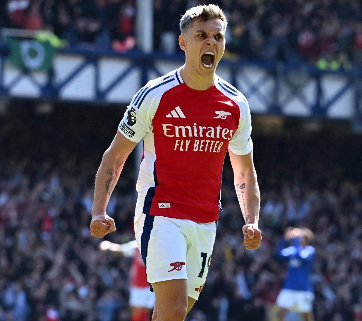 西甲半场：瑟洛特双响，维纳斯造险，马竞2-0奥维耶多（半场战报：瑟洛特梅开二度，维纳斯造险，马竞暂2-0领先奥维耶多）