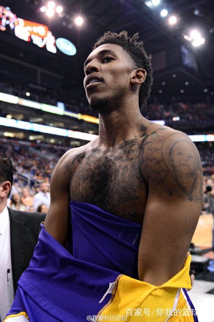 意媒：因机场跑道结冰，尤文全队与远征球迷被困挪威（意媒称挪威机场跑道结冰致尤文全队与远征球迷滞留）