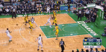 马卡：贝蒂斯将对安东尼红牌进行申诉，认为合理判罚应是黄牌（马卡：贝蒂斯将上诉安东尼红牌，认为更合理的是黄牌判罚）