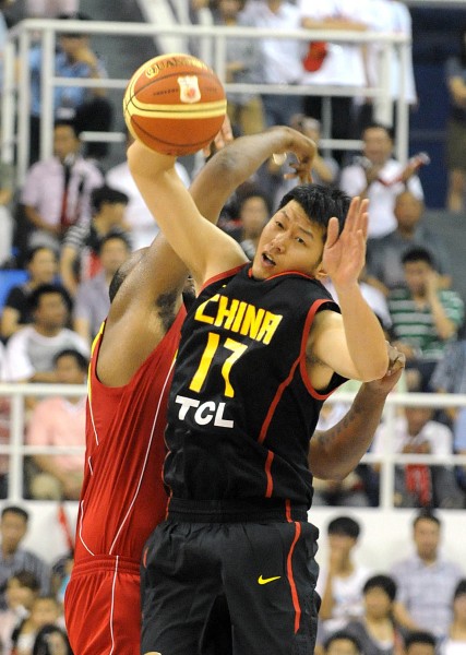 3场3球，成都B队艾孜买提当选中乙10月最佳球员／最佳青年球员（3战3球！成都B队艾孜买提荣膺中乙10月最佳球员与最佳青年球员）