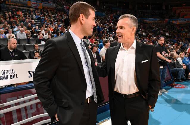 足球亚洲杯分组确定，国足再进死亡之组（亚洲杯分组出炉，国足再陷死亡之组）