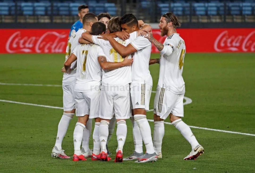 CBA球队战术分析：深圳队防守策略（CBA战术解读：深圳队的防守体系）