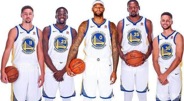 主裁谈拜仁点球：塔的手扩大了接触面积；凯恩的肘碰到了对方（主裁解释拜仁点球判罚：塔手臂扩大防守面积，凯恩肘部与对手有接触）