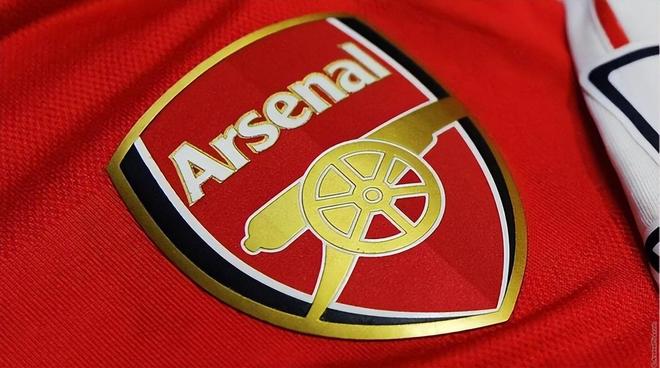 韩媒：热刺小将梁民革疑似因护照问题未能随队返回英国（韩媒称热刺小将梁民革或因护照手续受阻，未与球队一同回到英国）