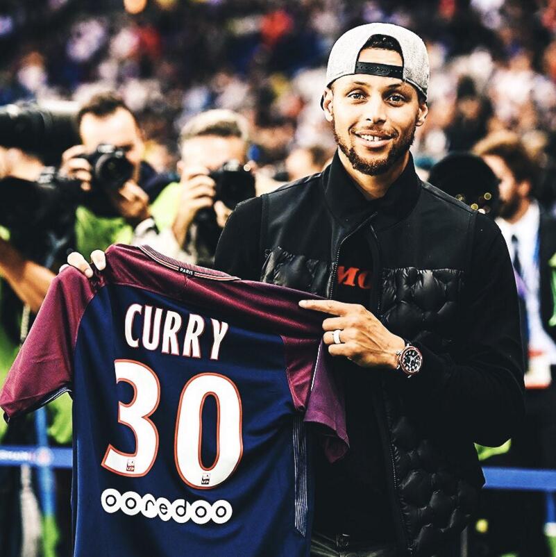 足球比赛的节奏掌控技巧（足球场上节奏掌控要诀）